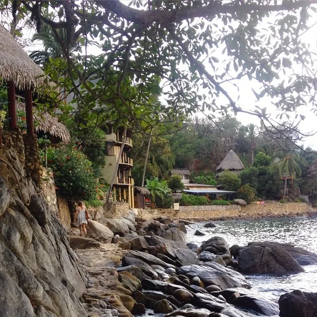 A peaceful oceanfront setting at a couples retreat in Puerto Vallarta, Mexico, offering partners a chance to relax and reconnect.